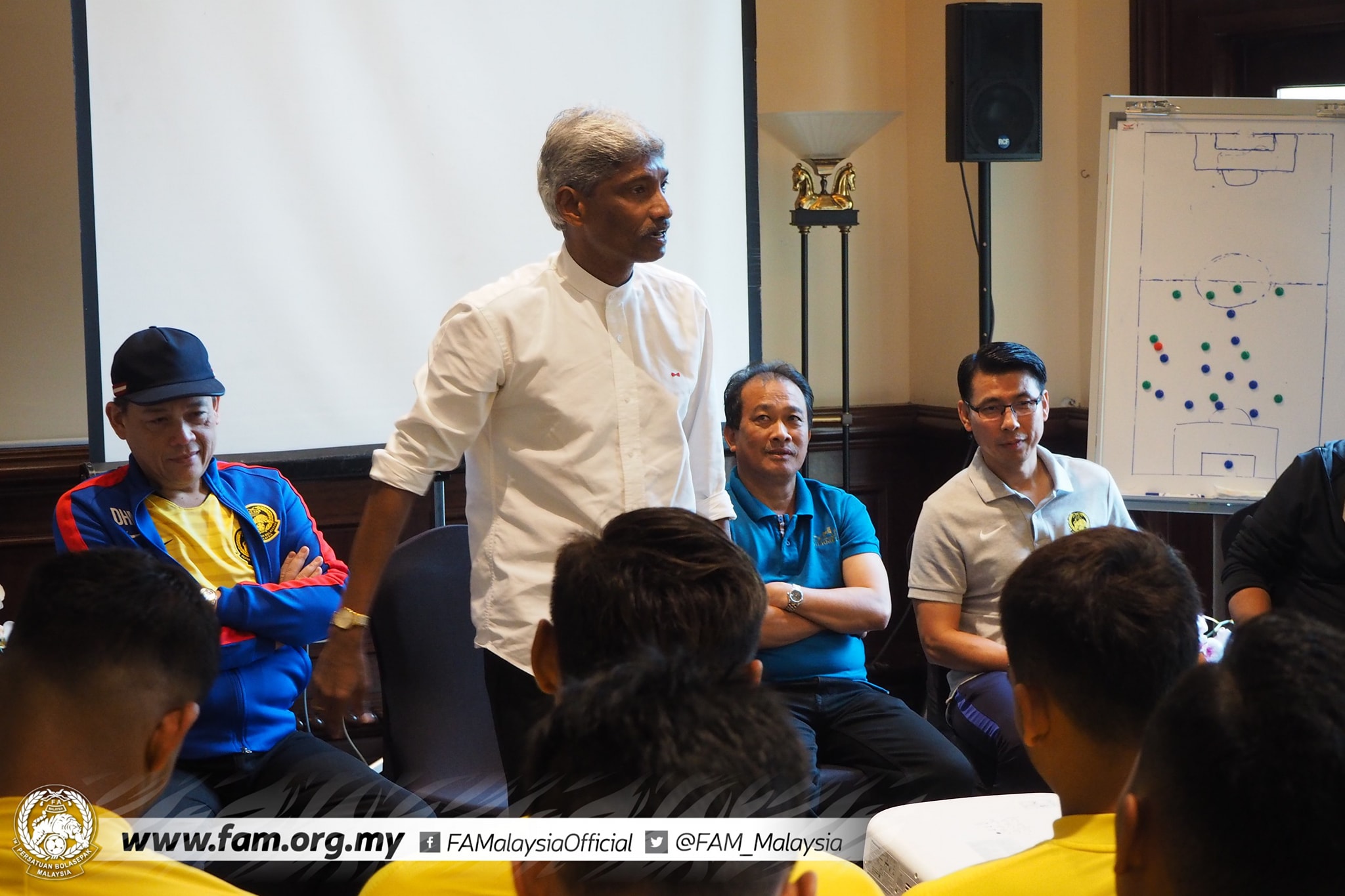 King Gobal Diberi Kontrak Selama 2 Tahun Latih Skuad Kebangsaan Brunei