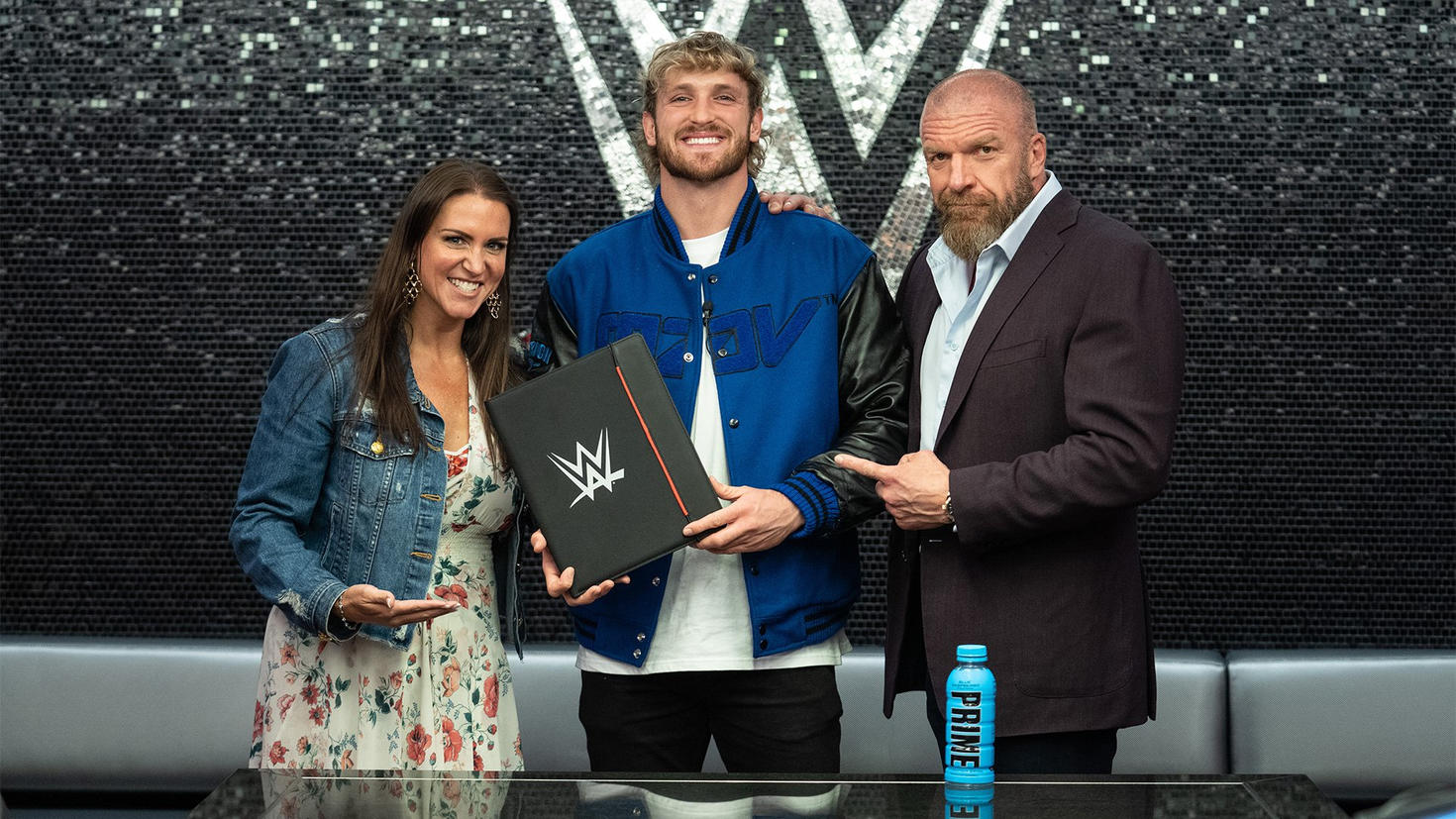 Bintang YouTube, Logan Paul Sertai WWE