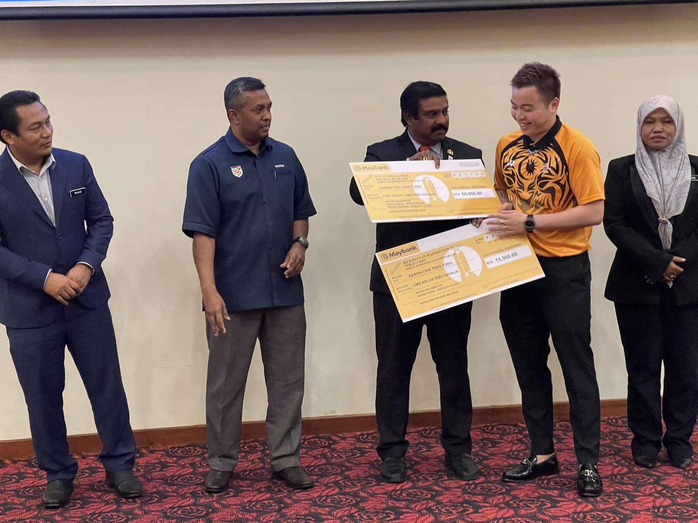 Kerajaan Melaka Beri Aaron Chia RM70,000 Atas Kejayaan Di Kejohanan Dunia & Sukan Komanwel