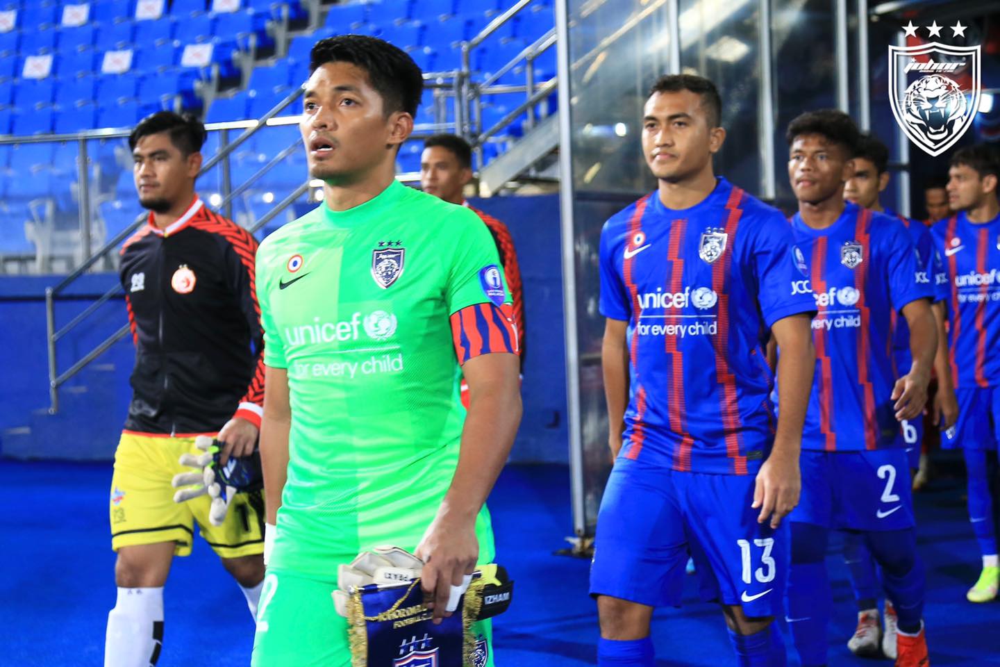 Izham Tarmizi, Azrif Nasrulhaq Sertai Sri Pahang Secara Pinjaman Selama Semusim