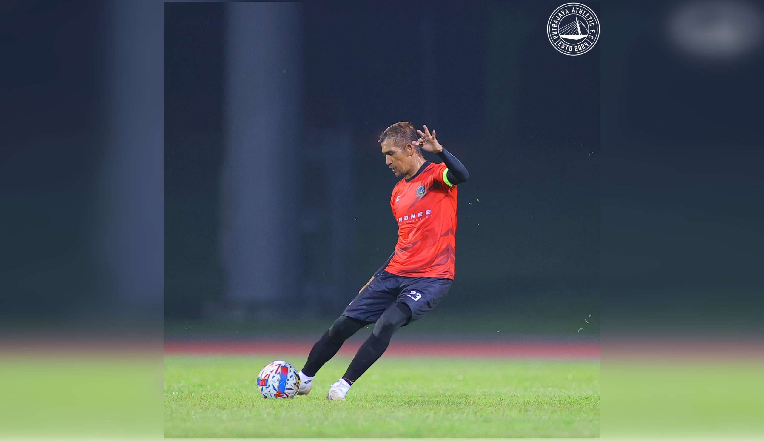 Indra Putra Teruskan Karier Bersama PT Athletic Pada Usia 42 Tahun