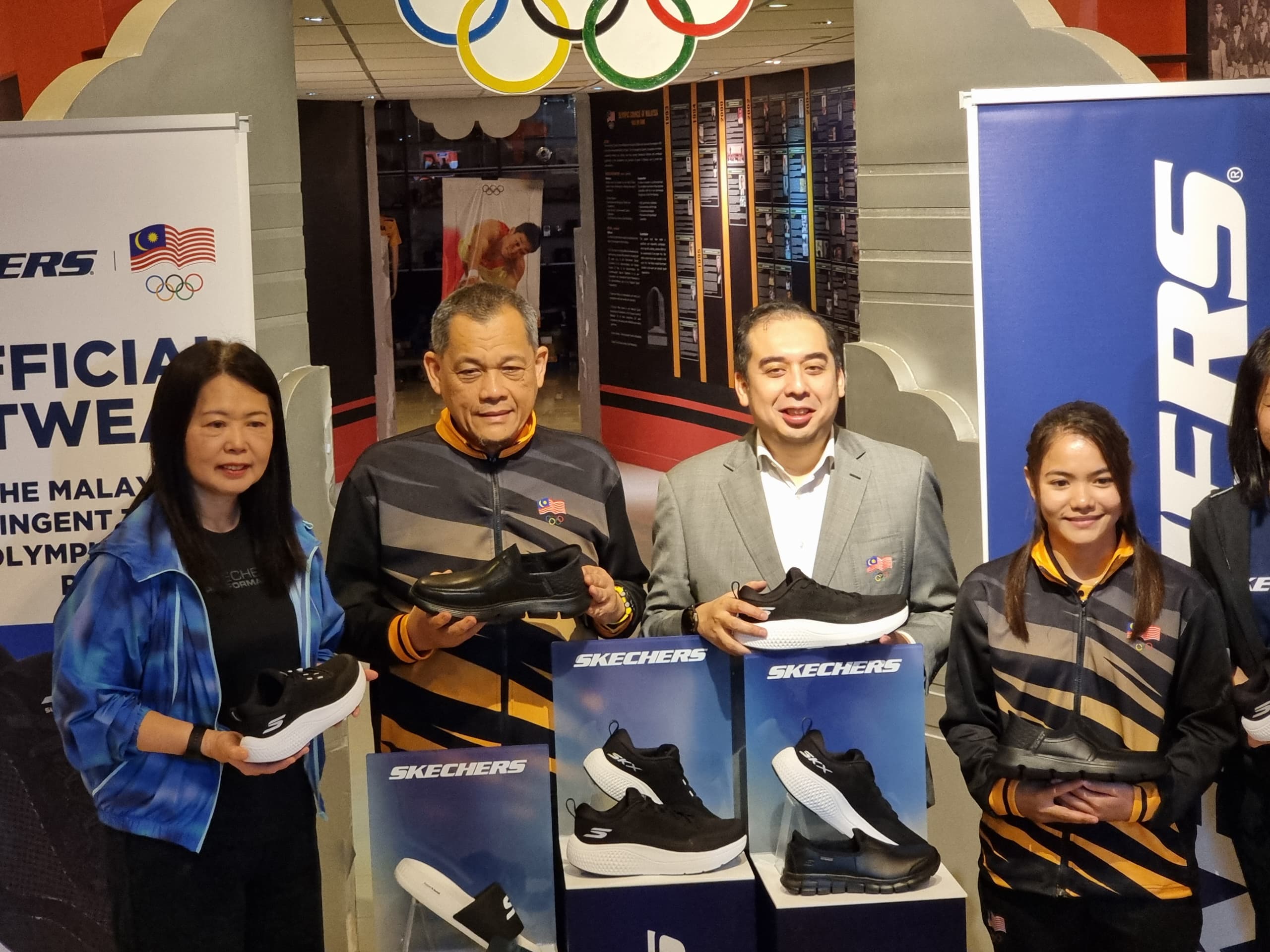 Atlet Negara Ke Sukan Olimpik Dapat 3 Pasang Kasut Skechers Setiap Orang