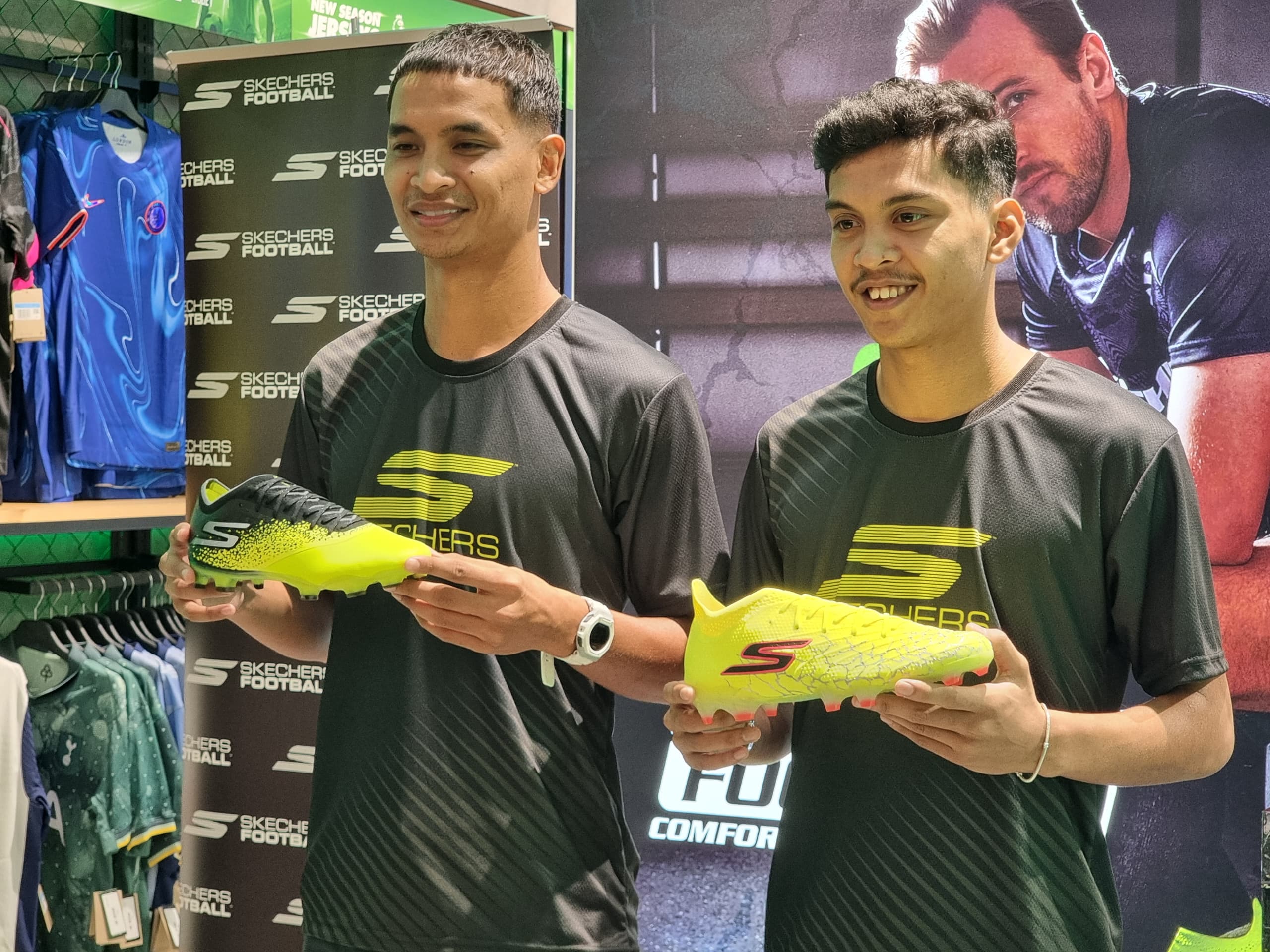 Dua Pemain Selangor FC Diperkenalkan Sebagai Duta Skechers Malaysia Dalam Arena Bola Sepak
