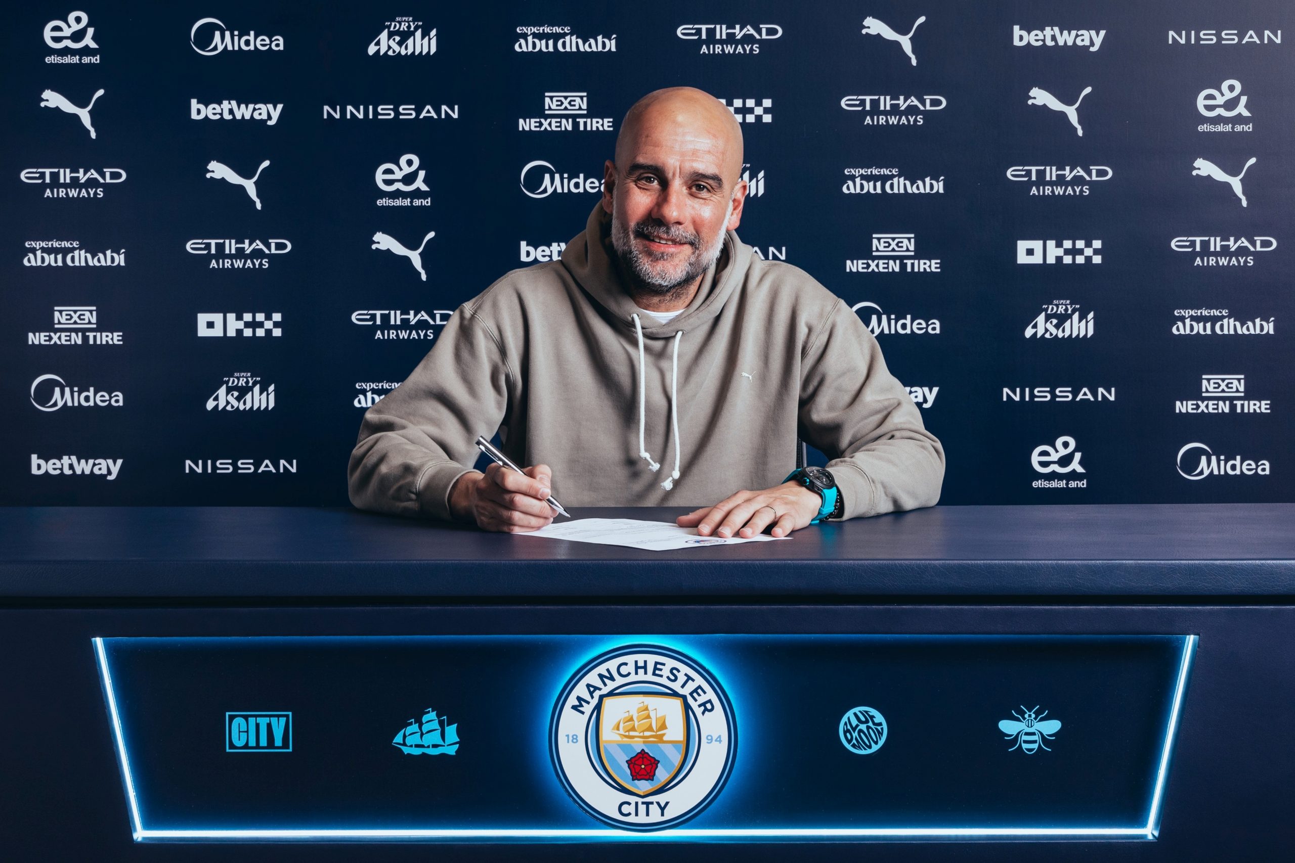 Manchester City Guna Khidmat Guardiola Sehingga 2027