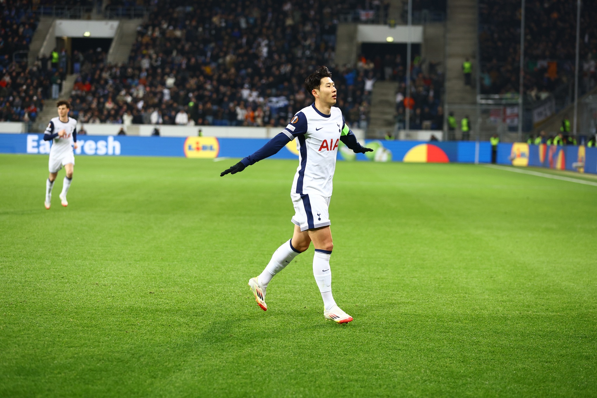 Son Sertai Kelompok 10 Pemain Dengan Penampilan Terbanyak Bersama Tottenham Hotspur