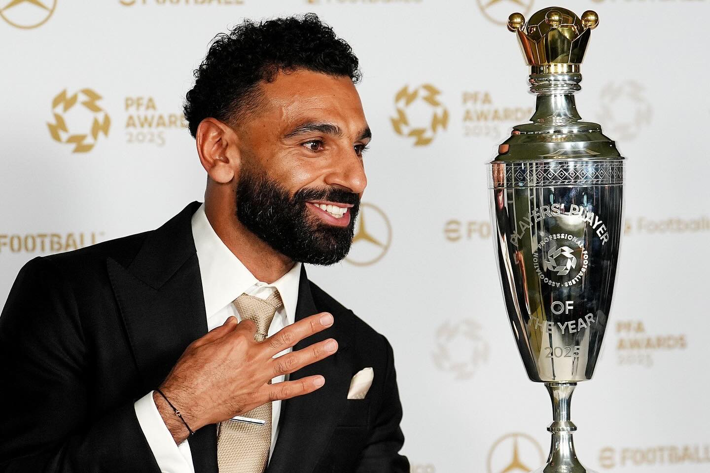 Salah Hatrik Anugerah Pemain Terbaik Tahunan PFA