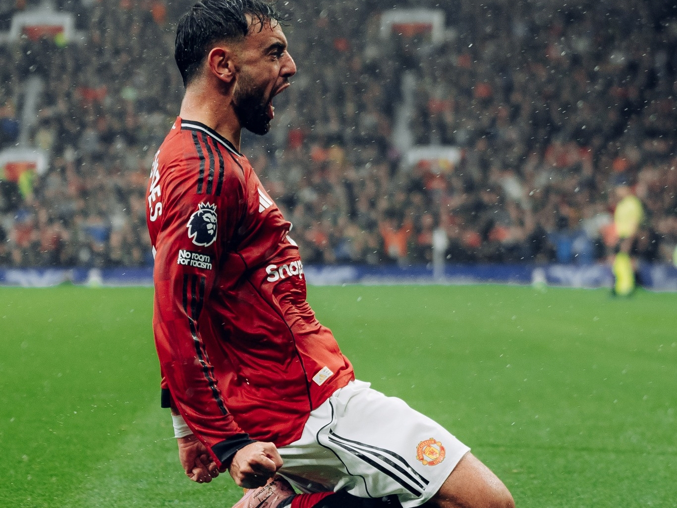 Bruno Fernandes Cetak 100 Gol Bersama Man Utd
