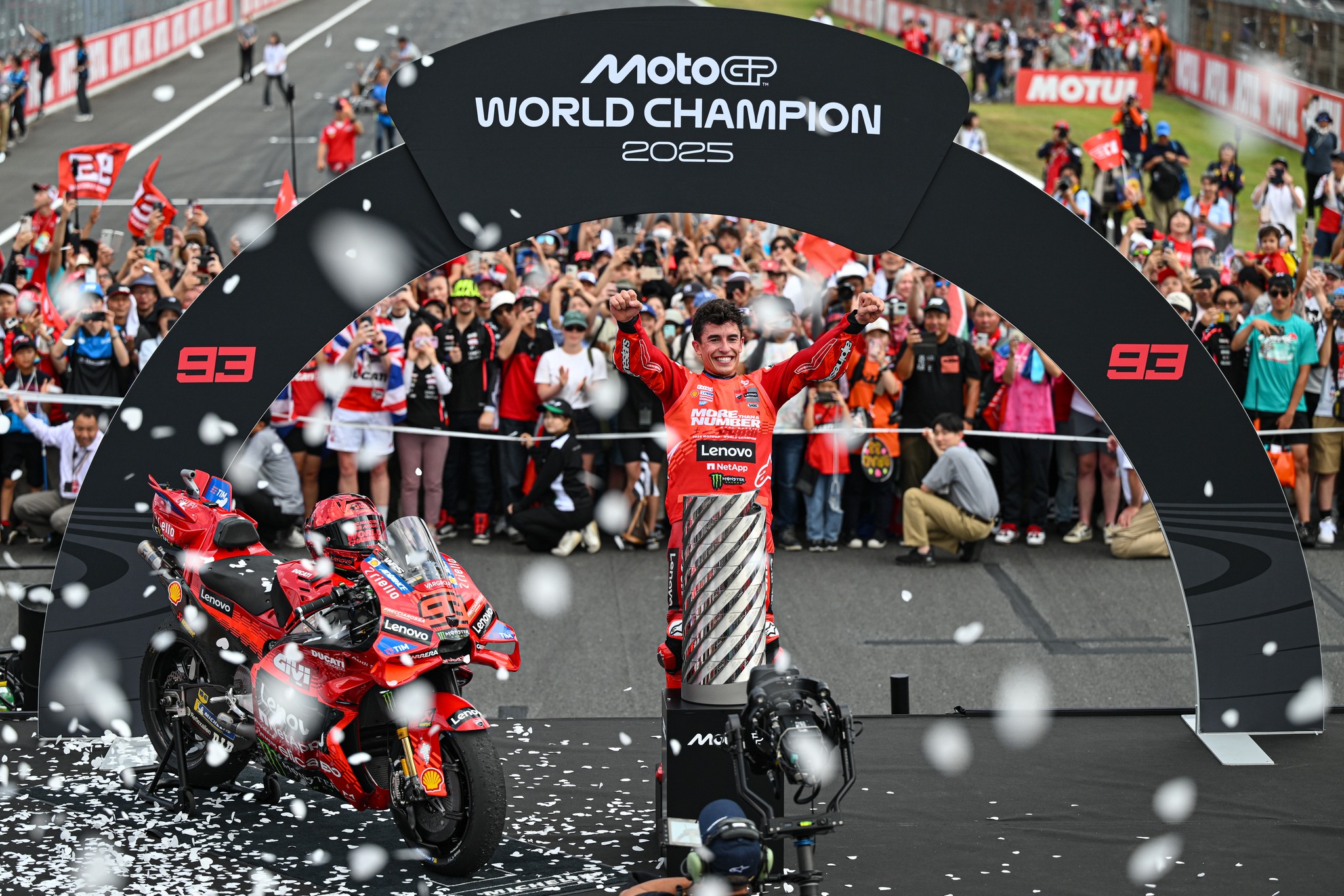 Marc Marquez Rangkul Kejuaraan MotoGP 2025 – Menyamai Rekod The Doctor