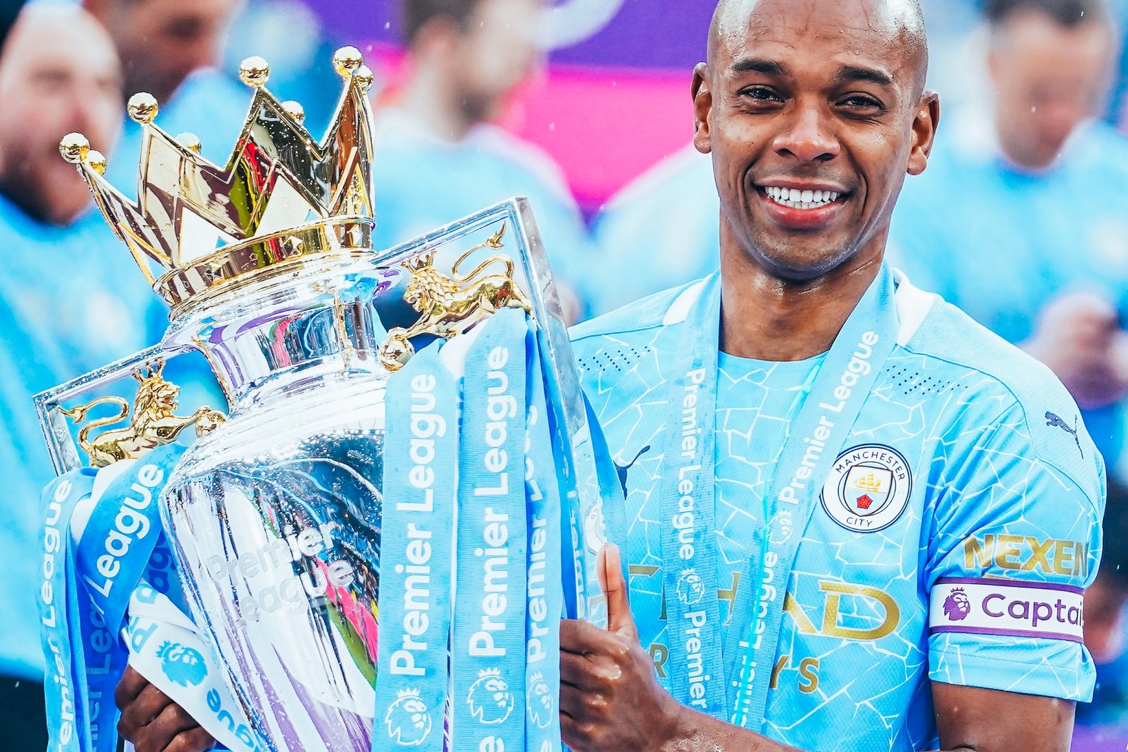 Fernandinho Umum Persaraan Pada Usia 40 Tahun