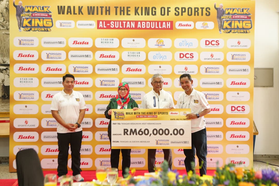 Al-Sultan Abdullah Kurnia Sumbangan RM100,000 – Hargai Jasa Wira Sukan Tanah Air