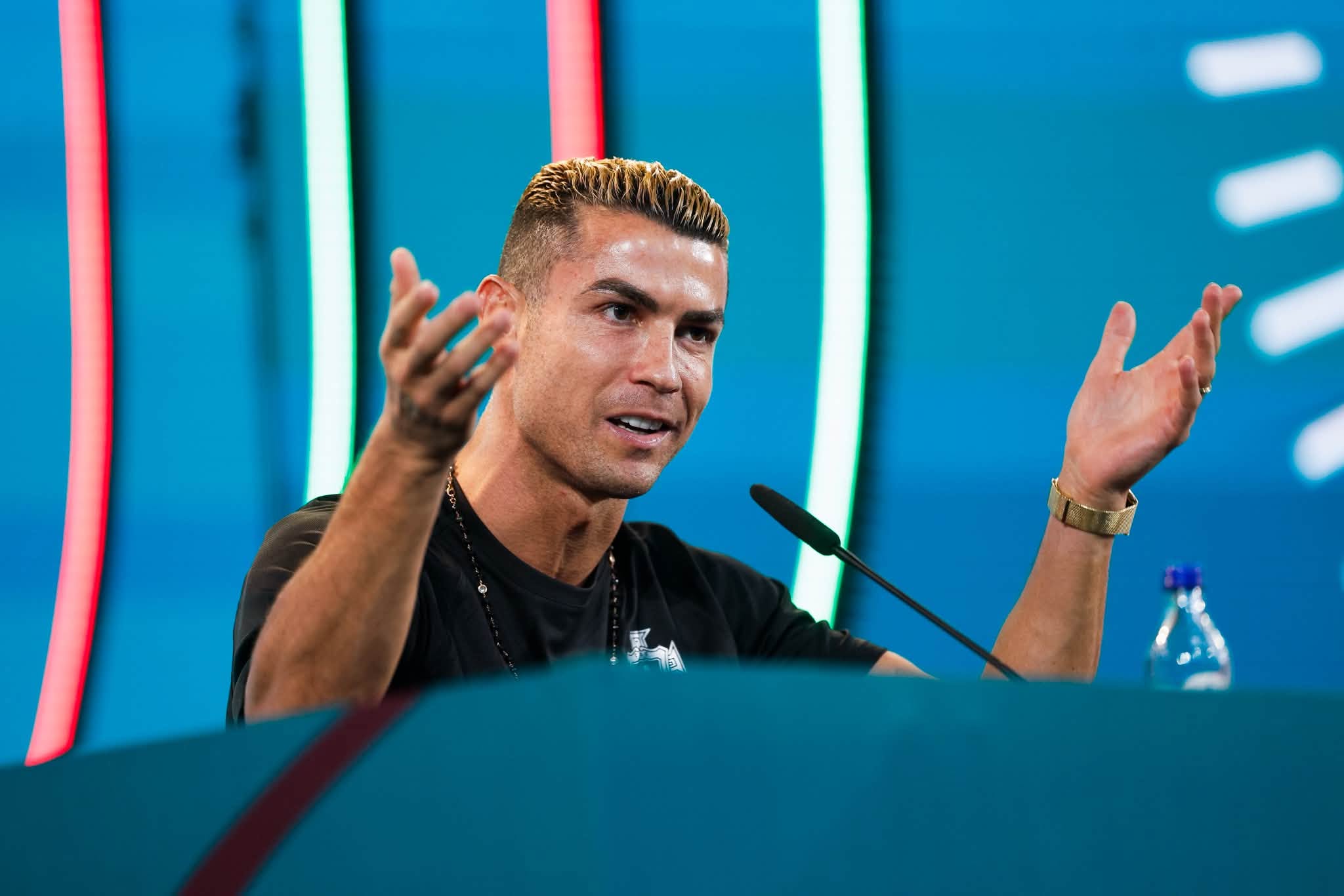 Ronaldo Tinggalkan Portugal